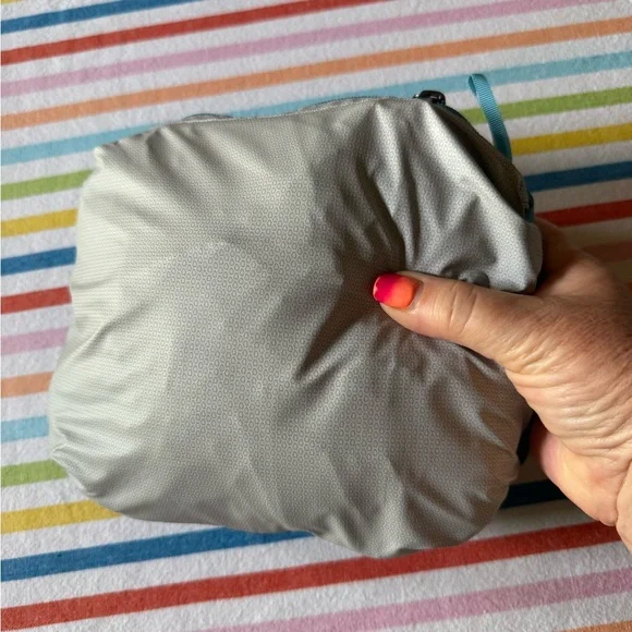 Patagonia Blue Torrentshell Rain  Jacket Womens Large - Picture 13 of 13